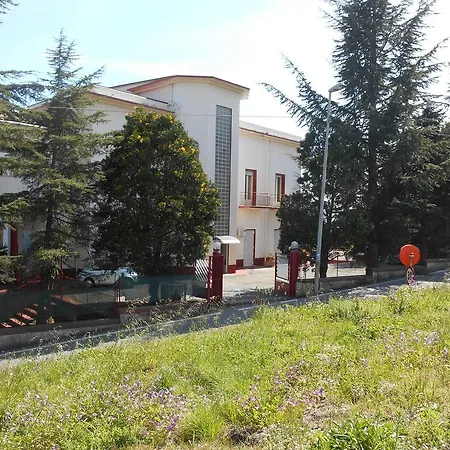 Holiday home Al Villino Sunshine In Con Piscina