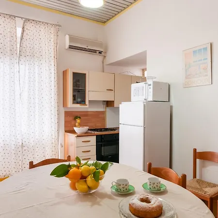 Al Villino Sunshine In Con Piscina Holiday home Sant'Alfio